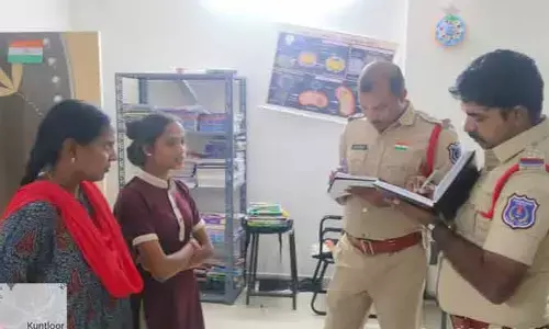 ట్రైబల్ ​వెల్ఫేర్​ హాస్టల్​లో దారుణం.. ఇంటర్​ విద్యార్థిని ఆత్మహత్య