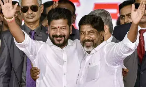 CM Revanth Reddy: కాసేపట్లో మధ్యప్రదేశ్‌కు సీఎం రేవంత్ రెడ్డి.. అసలు విషయం ఇదే!