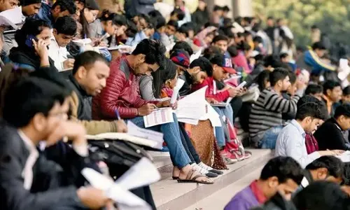 Sarkari Naukri 2025: నిరుద్యోగులకు గుడ్‌ న్యూస్.. ఈ బంపర్ రిక్రూట్‌మెంట్స్‌ను మిస్‌ చేసుకోవద్దు!