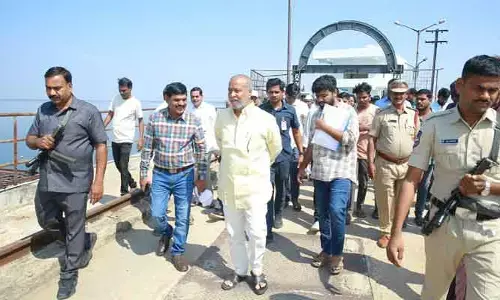 Sangareddy: సింగూరు ప్రాజెక్టులో బోటింగ్..! మంత్రి దామోదర్ కీలక ఆదేశాలు