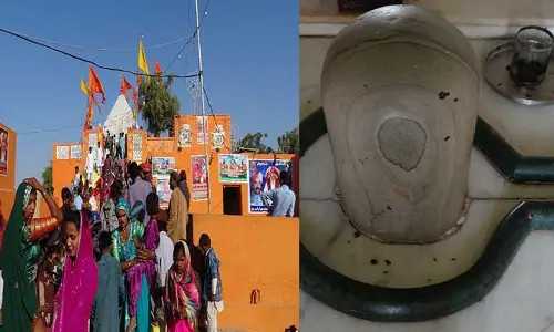 Pakisthan MahaShiva Temple పాకిస్తాన్ లో పరమేశ్వరుని మహిమ... రోజురోజుకీ పెరుగుతున్న శివలింగం