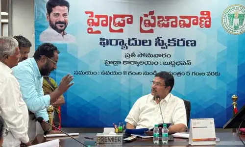 రాత్రి వ‌ర‌కూ ఫిర్యాదుల‌ను విచారించిన హైడ్రా కమిషనర్