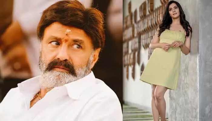 బాలయ్యకు పద్మభూషణ్ రావడంపై వరలక్ష్మీ శరత్ కుమార్ ఆసక్తికర కామెంట్స్ (వీడియో) బాలయ్యకు పద్మభూషణ్ రావడంపై వరలక్ష్మీ శరత్ కుమార్ ఆసక్తికర కామెంట్స్ (వీడియో)