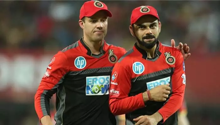 కీలక ప్రకటన చేసిన ఏబీ డివిలియర్స్.. ఆ జట్టుకు ఆడబోతున్నానని వెల్లడి కీలక ప్రకటన చేసిన ఏబీ డివిలియర్స్.. ఆ జట్టుకు ఆడబోతున్నానని వెల్లడి