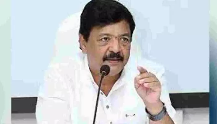 ‘ఆ విషయంలో కౌలు రైతులను ఇబ్బందులకు గురి చేయొద్దు’.. అధికారులకు మంత్రి కీలక ఆదేశాలు ‘ఆ విషయంలో కౌలు రైతులను ఇబ్బందులకు గురి చేయొద్దు’.. అధికారులకు మంత్రి కీలక ఆదేశాలు