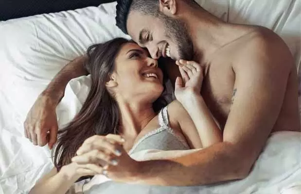 Romantic life : అక్కడ శృంగార జీవితాన్ని ఎంజాయ్ చేయలేకపోతున్న జంటలు.. కారణం ఇదే! Romantic life : అక్కడ శృంగార జీవితాన్ని ఎంజాయ్ చేయలేకపోతున్న జంటలు.. కారణం ఇదే!