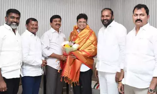 మంత్రి శ్రీధర్ బాబుకు పొంగులేటి శ్రీనివాస రెడ్డి ఘన సత్కారం.. ఆ విషయంలోనే!