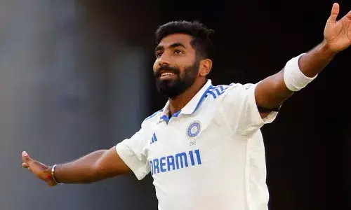 టీమిండియాలో బుమ్రానే అతిపెద్ద స్టార్.. యూనిక్ బౌలింగ్‌తో ఇబ్బంది: బట్లర్