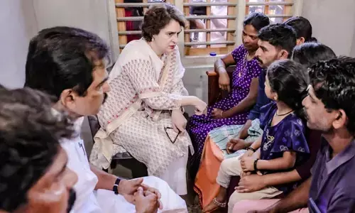 Priyanka: వయనాడ్‌లో ప్రియాంక గాంధీ పర్యటన.. నిరసన తెలిపిన సీపీఎం