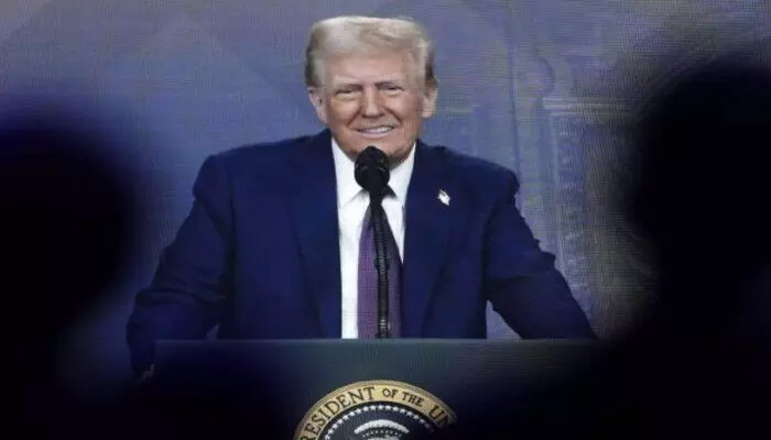 Donald Trump: 20 లక్షల మంది ప్రభుత్వ ఉద్యోగులను తొలగించేందుకు సిద్ధమైన ట్రంప్ ప్రభుత్వం Donald Trump: 20 లక్షల మంది ప్రభుత్వ ఉద్యోగులను తొలగించేందుకు సిద్ధమైన ట్రంప్ ప్రభుత్వం