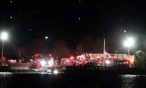 Flight Crash: ప్యాసింజర్ ఫ్లైట్‌ను ఢీకొట్టిన హెలికాప్టర్.. 64 మంది దుర్మరణం (వీడియో వైరల్)