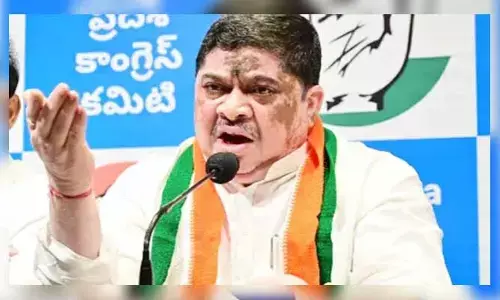 Minister Ponnam: బీఆర్ఎస్‌ రాజ్యాంగాన్ని అపహాస్యం చేస్తోంది.. మంత్రి పొన్నం ప్రభాకర్ ఫైర్