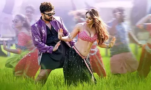 OHO RATHAMMA SONG:  ట్రెండ్ అవుతున్న డైలాగ్‌ను వాడిన విశ్వక్ సేన్.. నెట్టింట ఆకట్టుకుంటున్న కోయ్ కోయ్ కోడిని కోయ్ లిరిక్స్