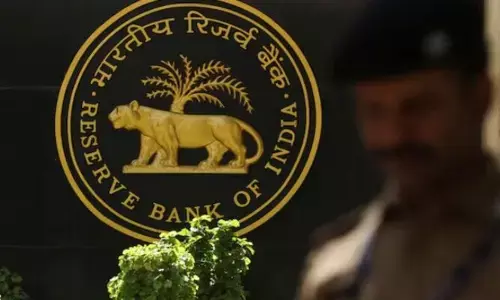 RBI: ఈక్విటాస్ స్మాల్ ఫైనాన్స్, ఇండియా పోస్ట్ బ్యాంకులకు జరిమానా విధించిన ఆర్‌బీఐ