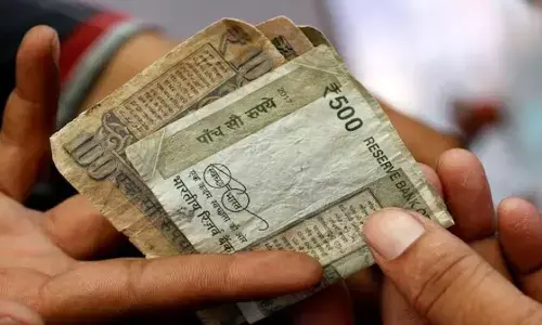 Economic Survey: 2017-18 స్థాయిల కంటే దిగువకు వేతనజీవులు, స్వయం ఉపాధి పొందేవారి జీతాలు
