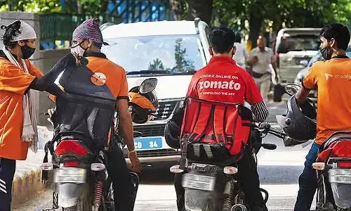 union budget 2025: గిగ్ వర్కర్లకు ఆరోగ్య బీమా, గుర్తింపు కార్డులు