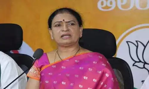 DK Aruna: బడ్జెట్ స్పీచ్ లో రాష్ట్రాల పేర్ల ప్రస్తావన ఉండదు.. బడ్జెట్ పై డీకే అరుణ  రియాక్షన్