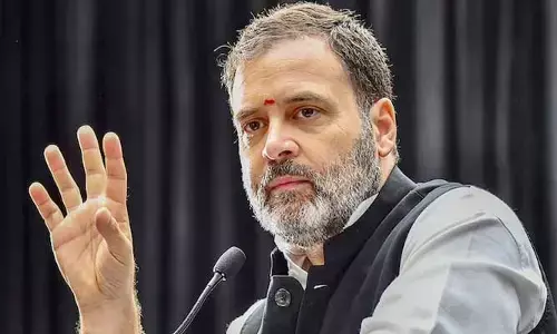 బుల్లెట్ గాయానికి బ్యాండ్‌ఎయిడ్ వేసినట్లుంది.. బడ్జెట్‌పై రాహుల్ గాంధీ సెటైర్