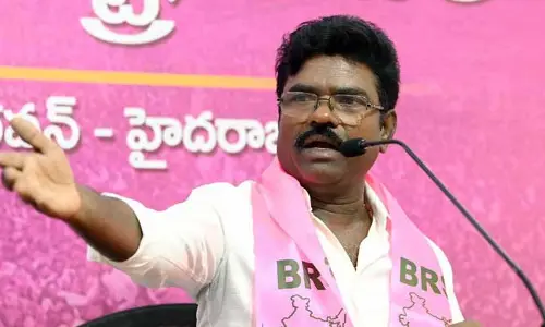 Rasamayi: గద్దర్ సభలో అభ్యంతరకరంగా వ్యాఖ్యలు