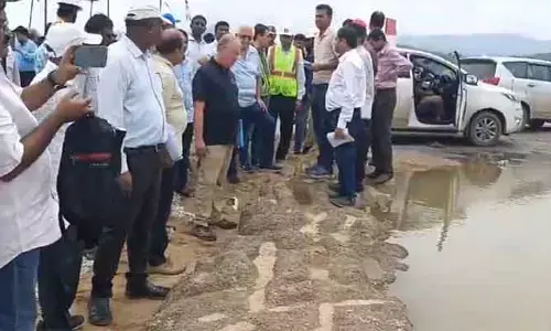 Polavaram Project : పోలవరం ప్రాజెక్టుని పరిశీలించిన విదేశీ నిపుణుల బృందం