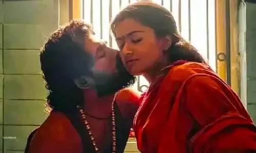 Pushpa 2: పుష్ప 2 లో ఇంత చిన్న తప్పును ఎలా మర్చిపోయారు..? సుకుమార్‌ను ట్రోల్ చేస్తున్న నెటిజ‌న్లు..!