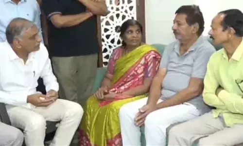 Harish Rao : కాంగ్రెస్ పాలనలో కష్టనష్టాల్లో బిల్డర్లు : హరీష్ రావు