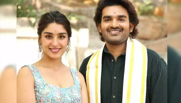 Kiran Abbavaram: కిరణ్ అబ్బవరం ‘కె-ర్యాంప్’ ప్రారంభం.. ఆకట్టుకుంటున్న ఫొటోలు Kiran Abbavaram: కిరణ్ అబ్బవరం ‘కె-ర్యాంప్’ ప్రారంభం.. ఆకట్టుకుంటున్న ఫొటోలు