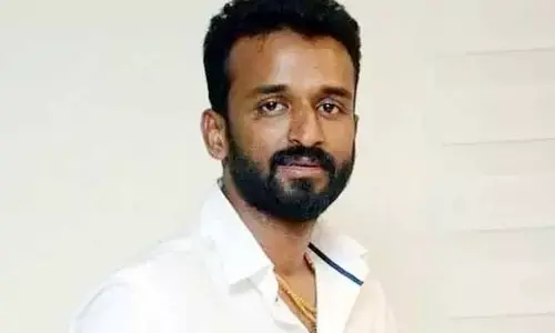 Tragedy: టాలీవుడ్‌లో తీవ్ర విషాదం.. నిర్మాత కృష్ణ ప్రసాద్ చౌదరి ఆత్మహత్య