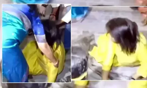HYD మేయర్ విజయలక్ష్మికి తప్పిన ప్రమాదం (వీడియో)