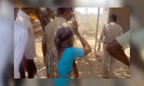 Breaking News : చారకొండలో ఇళ్ల కూల్చివేత.. తీవ్ర ఉద్రిక్తత