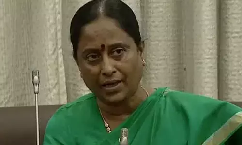 Konda Surekha : సభలో పెట్టిన కులగణన సర్వే లెక్కలే అధికారికం: కొండా సురేఖ