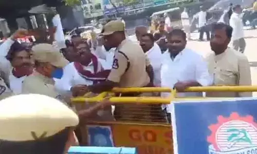 BJP: నాంపల్లిలో ఉద్రిక్తత.. బీజేపీ ఆఫీస్ ముట్టడించిన యాదవ సోదరులు