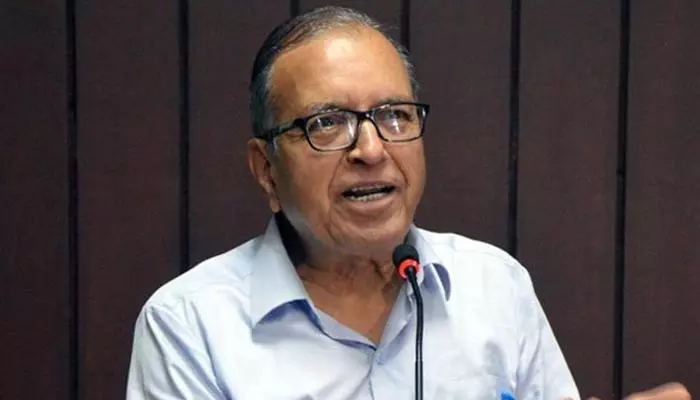 Prof. Haragopal: యూజీసీ గ్రాంట్స్ ఇవ్వకుండా రాజకీయాలు: ప్రొ.హరగోపాల్ Prof. Haragopal: యూజీసీ గ్రాంట్స్ ఇవ్వకుండా రాజకీయాలు: ప్రొ.హరగోపాల్