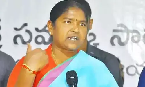 బీఆర్ఎస్‌వి దిగజారుడు రాజకీయాలు.. మంత్రి సీతక్క