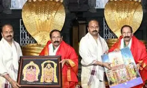 Tirumala:శ్రీవారిని దర్శించుకున్న ఏపీ సీఎస్ విజయానంద్