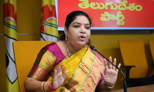 అబద్ధాలలో ఆయనకు ఆస్కార్ ఇవ్వాలి