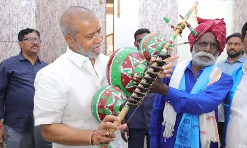 MBSC castes: 12 మెట్ల కిన్నెరను వాయించిన మంత్రి దామోదర్ రాజనర్సింహ