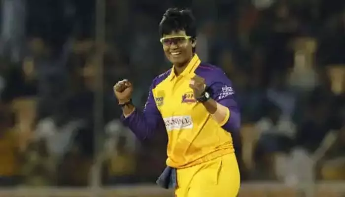 WPL 2025 : యూపీ వారియర్స్ కెప్టెన్గా దీప్తి శర్మ WPL 2025 : యూపీ వారియర్స్ కెప్టెన్గా దీప్తి శర్మ
