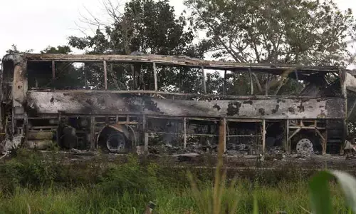 Raod Accident : ఘోర రోడ్డు ప్రమాదం.. 40 మంది సజీవ దహనం