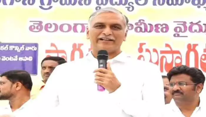 Harish Rao: ఢిల్లీలో కాదు గల్లీకి రా.. రేవంత్ రెడ్డికి హరీశ్ రావు సవాల్ Harish Rao: ఢిల్లీలో కాదు గల్లీకి రా.. రేవంత్ రెడ్డికి హరీశ్ రావు సవాల్