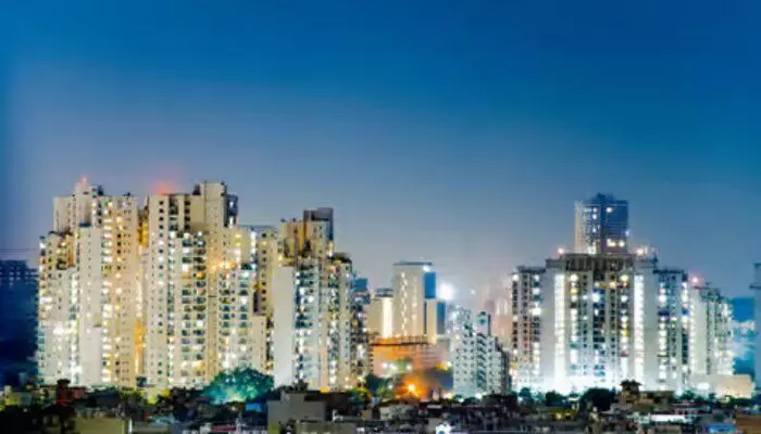 Luxury Home Prices: లగ్జరీగా బతకాలంటే ఇండియాలో ఇదే బెస్ట్ ప్లేస్ Luxury Home Prices: లగ్జరీగా బతకాలంటే ఇండియాలో ఇదే బెస్ట్ ప్లేస్