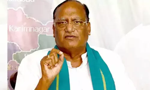 రాజకీయాల్లో నైతిక విలువలు పాటించాలి.. మండలి చైర్మన్ గుత్తా హాట్ కామెంట్స్