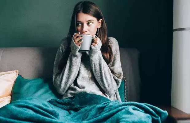 Seasonal Diseases : వాతావరణం మారితే జ్వరం ఎందుకొస్తది..? ఏం చేయాలె? Seasonal Diseases : వాతావరణం మారితే జ్వరం ఎందుకొస్తది..? ఏం చేయాలె?