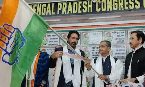 Abhijit: కాంగ్రెస్‌లోకి ప్రణబ్ ముఖర్జీ కుమారుడు.. టీఎంసీపై తీవ్ర విమర్శలు
