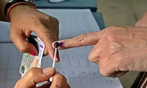 Breaking: తెలంగాణలో స్థానిక సంస్థల ఎన్నికలకు బ్రేక్..?
