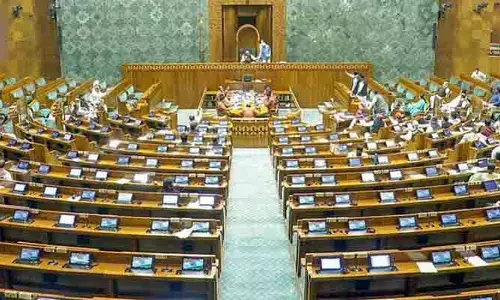Lok Sabha: వచ్చే నెల 10కి లోక్‌సభ వాయిదా.. ఐటీ బిల్లును సెలెక్ట్ కమిటీకి పంపిన కేంద్రం