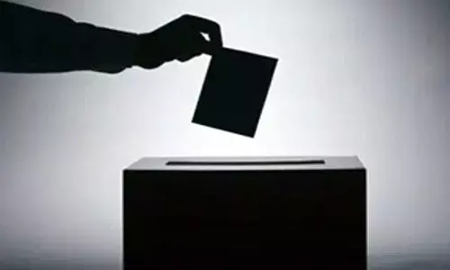 పట్టభద్రుడా.. నువ్వు అమ్ముడుపోకు!