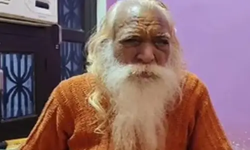 Ram temple chief priest: అయోధ్య రామమందిర ప్రధాన పూజారి జలసమాధి