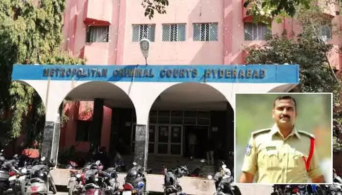 Phone Tapping Case: ఫోన్ ట్యాపింగ్ కేసులో కీలక మలుపు.. ప్రణీత్ రావుకు బెయిల్ మంజూరు Phone Tapping Case: ఫోన్ ట్యాపింగ్ కేసులో కీలక మలుపు.. ప్రణీత్ రావుకు బెయిల్ మంజూరు