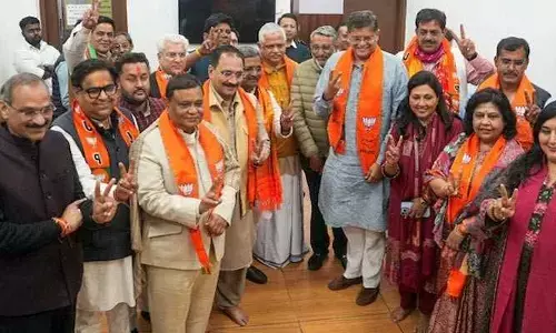 Delhi cm: ఢిల్లీ సీఎంపై సస్పెన్స్ కంటిన్యూ.. రేసులో పర్వేష్ వర్మ ముందంజ !